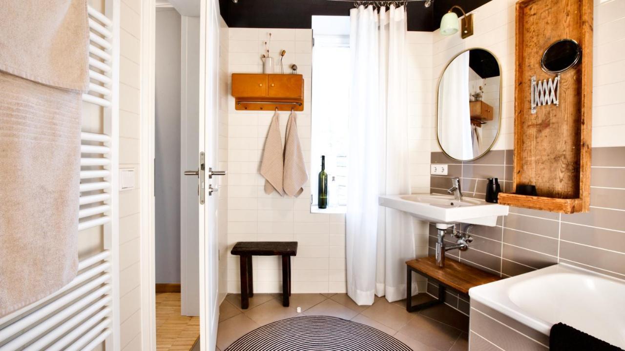 Gelber Loewe - Ferienwohnung In Der Erfurter Altstadt Ngoại thất bức ảnh